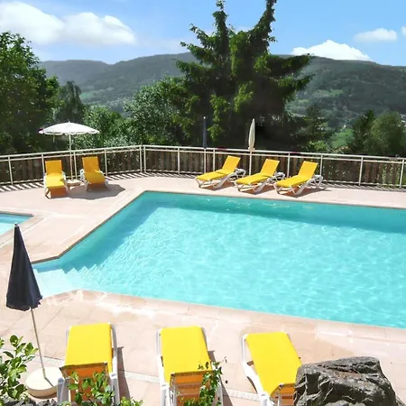 Au Tholy Avec Piscine Partagee