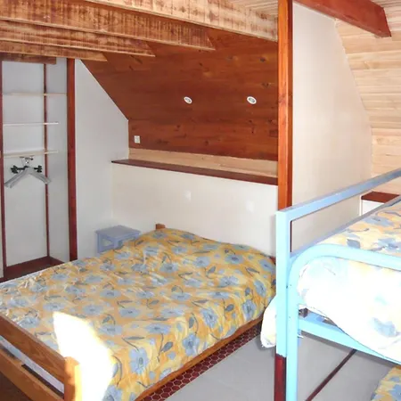 Au Tholy Avec Piscine Partagee בקתה *